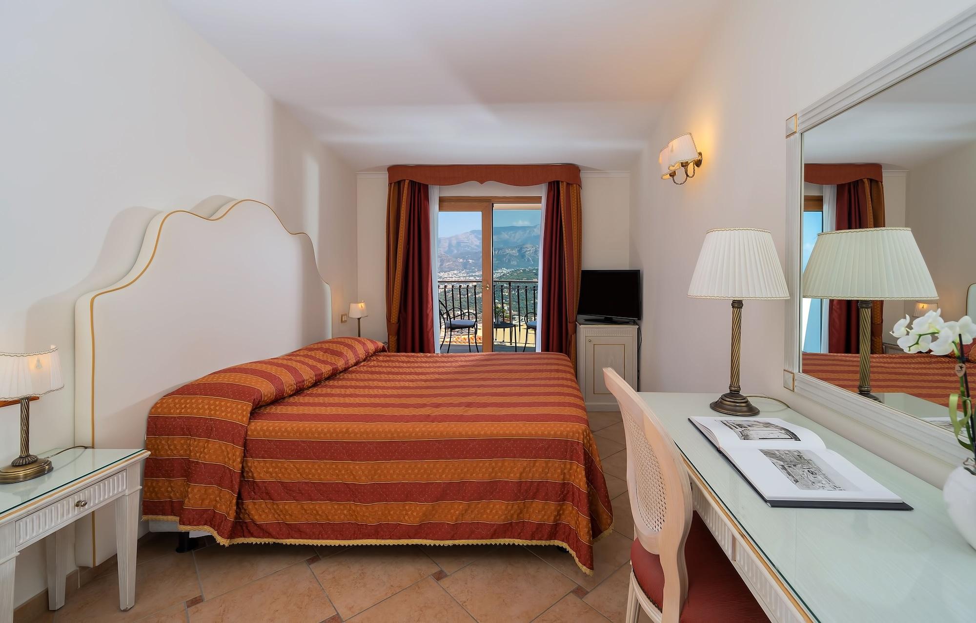 Hotel La Vue D'Or Сорренто Экстерьер фото