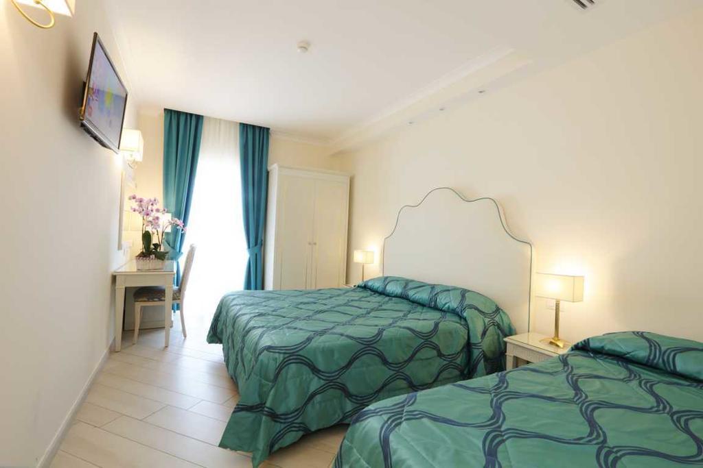 Hotel La Vue D'Or Сорренто Экстерьер фото