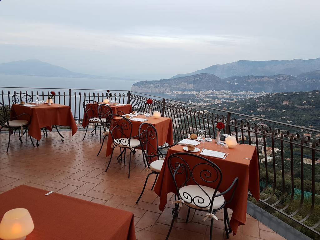 Hotel La Vue D'Or Сорренто Экстерьер фото