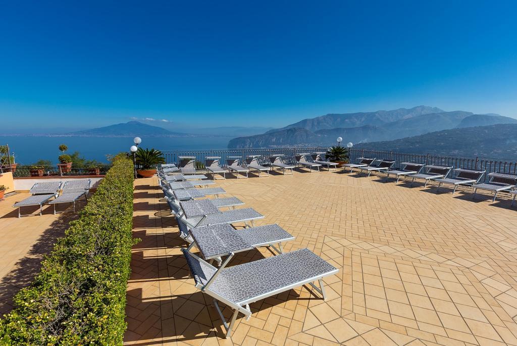 Hotel La Vue D'Or Сорренто Экстерьер фото