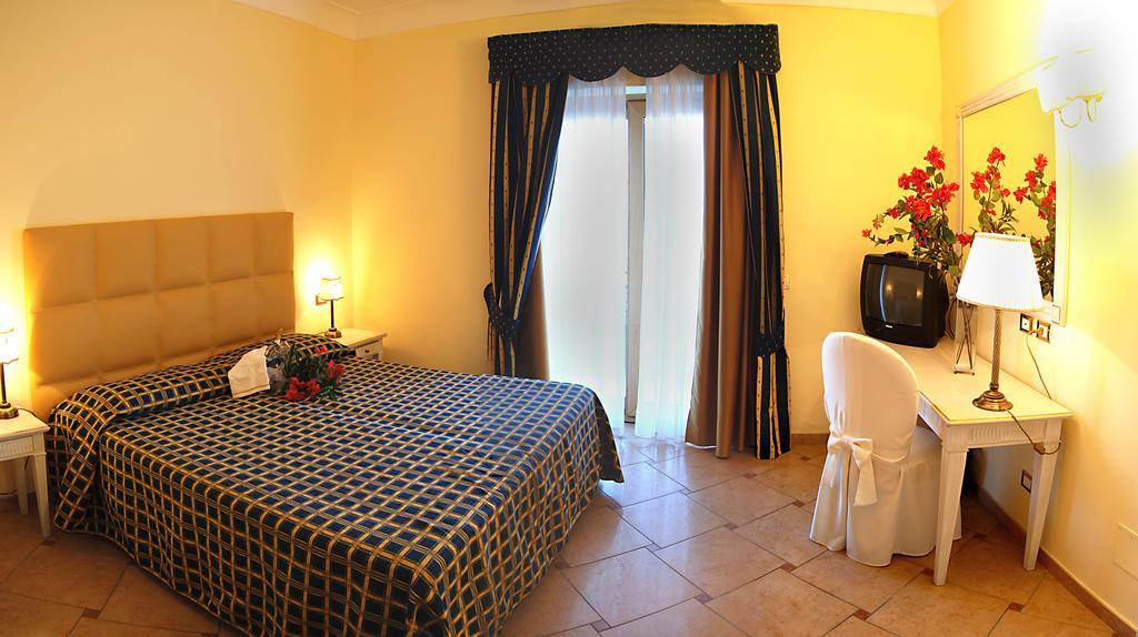 Hotel La Vue D'Or Сорренто Экстерьер фото